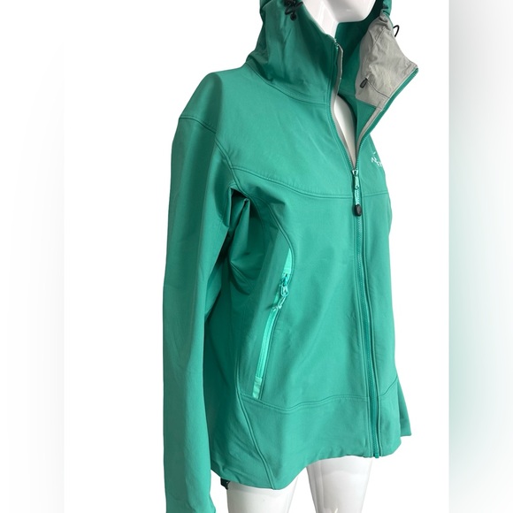Arc’teryx Women’s Hooded Jacket Size Large – Excellent Condition - Picture 7 of 11